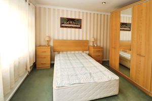 Station Road Alresford- click for photo gallery